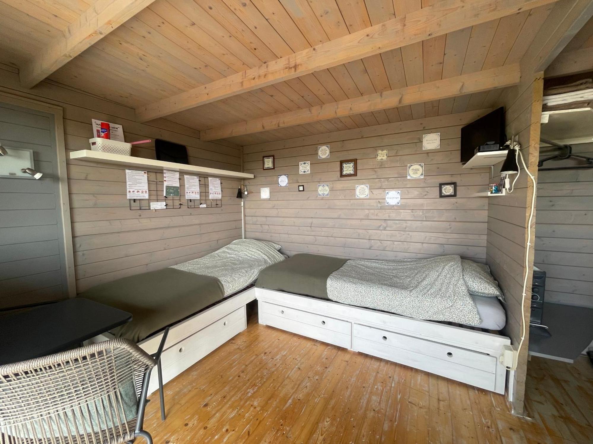 Logeerboerderij De Salix Villa Hitzum Ngoại thất bức ảnh